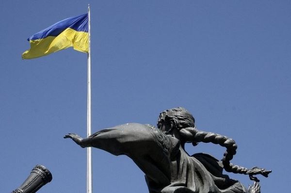 Украина продлила запрет на въезд мужчинам из РФ